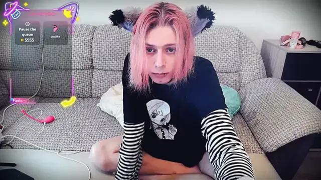 Littlepinkcat on StripChat 