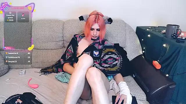 Littlepinkcat on StripChat 