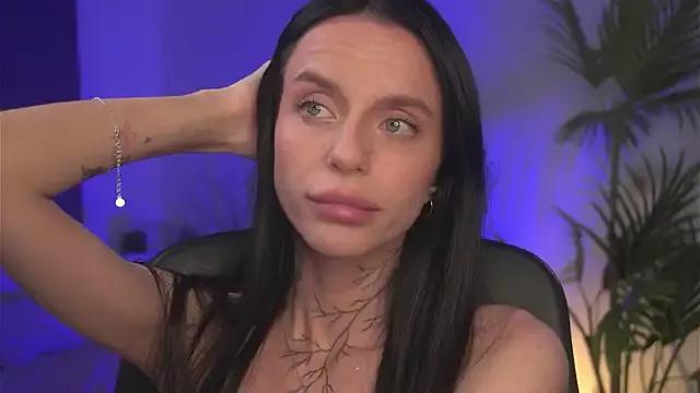 livia_starwars on StripChat 