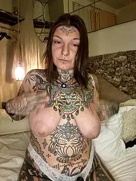 lizzardqueeen on StripChat 