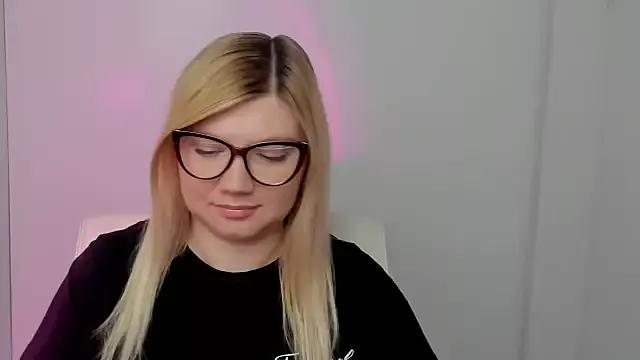 Lola_moree on StripChat 
