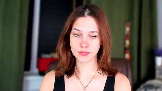 LolaLemona on StripChat 