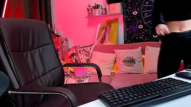 LolaLemona on StripChat 