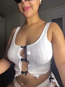 LOLO_QUEEN_ARABE on StripChat 