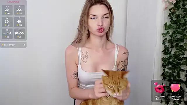 lookoluna on StripChat 