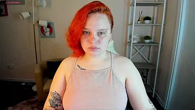 Looly_Rise on StripChat 
