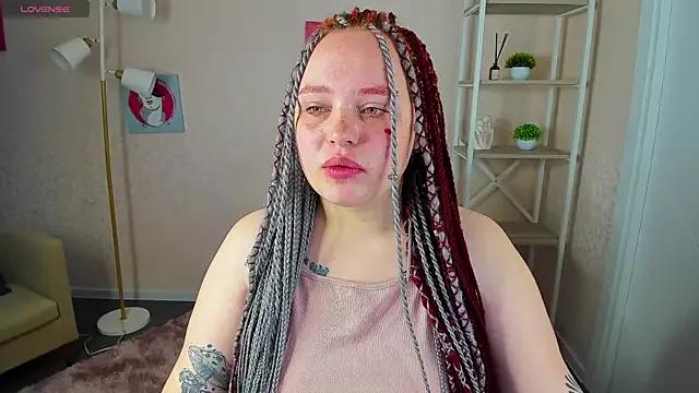 Looly_Rise on StripChat 