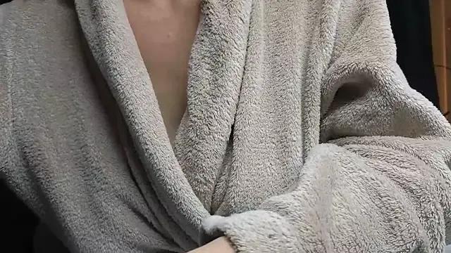 Loona-Lexxington — tittshow