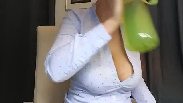 Loona-Lexxington on StripChat 