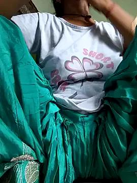 Love-pari077 on StripChat