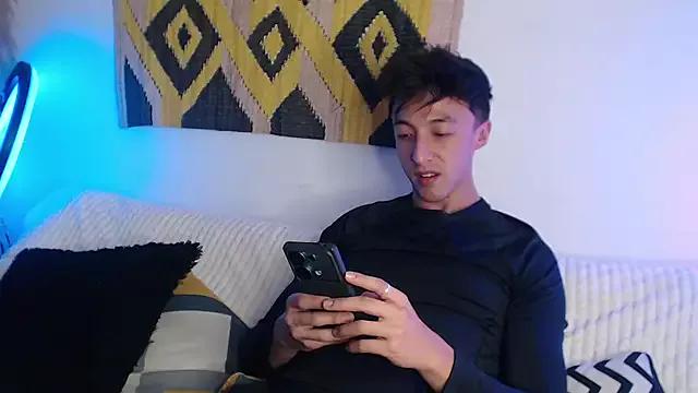 LuccaNoir on StripChat 