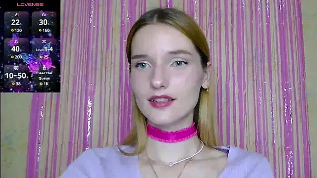 Lulu_solt on StripChat 