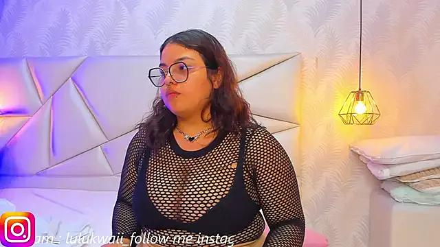 lulukawai16 on StripChat 