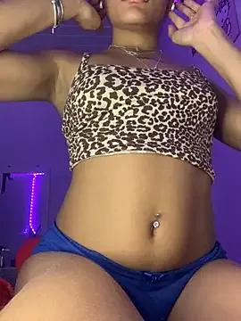 luluzinhax on StripChat 
