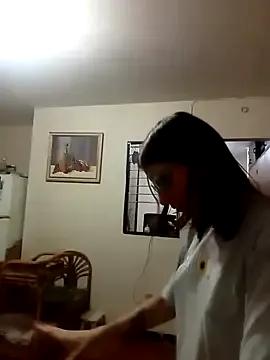 Luna-e-Franco1 on StripChat