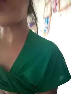 Lyly_sexy2k on StripChat 