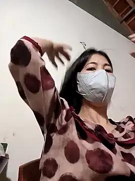 Lyly_sexy2k on StripChat 