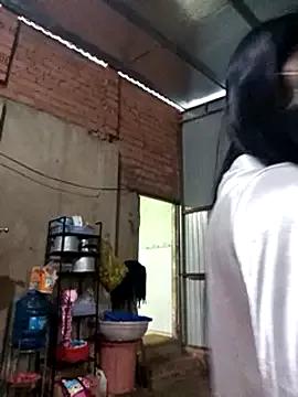 Lyly_sexy2k on StripChat 