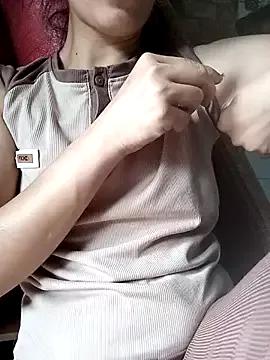 Lyly_sexy2k on StripChat 