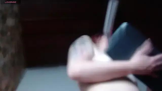 madame_ibby on StripChat 