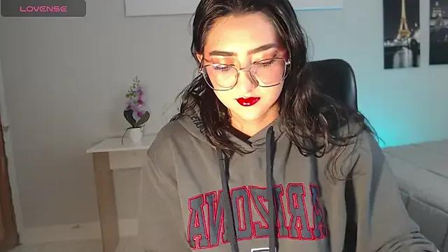 madame_lottie on StripChat