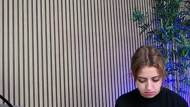 MaddieRay on StripChat 