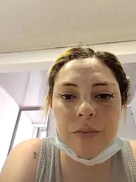 madelaine- on StripChat