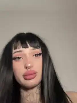 madelinexx — Topless 20 mins 
