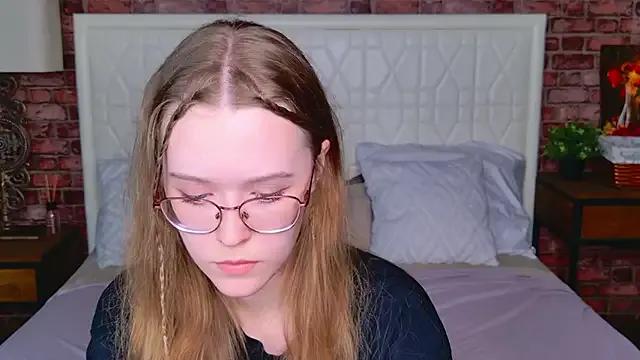 MandyMils's avatar