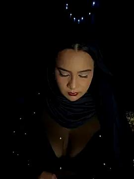 Maryam_yamal — Nude boobs + slow shake