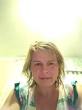 Masha41211 on StripChat