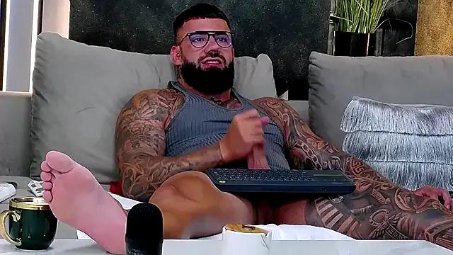 masterkingofmusclee on StripChat