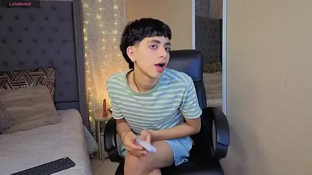 Matty_Sparkk on StripChat 