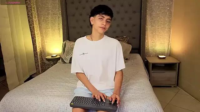 Matty_Sparkk on StripChat 