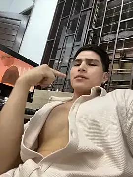 MaxxxSteil on StripChat 
