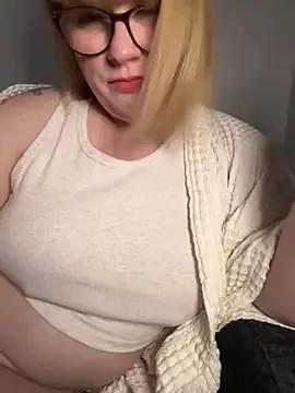 Maya_R on StripChat 
