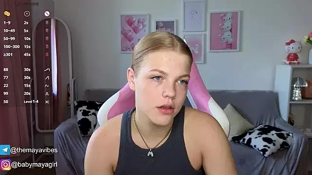 Maya_Rave on StripChat 