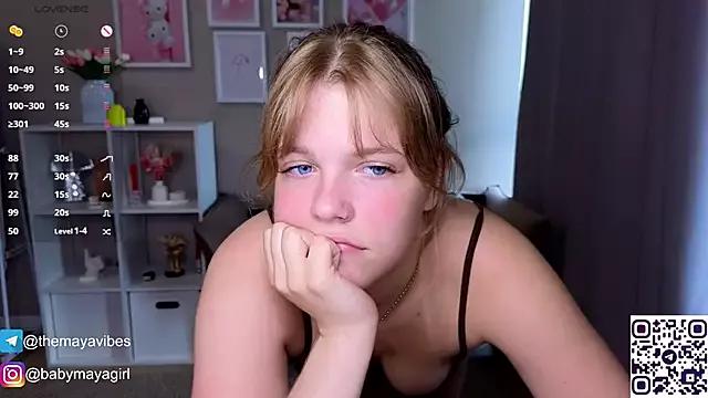 Maya_Rave on StripChat 