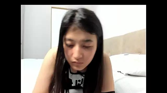 Mayachka333 on StripChat 