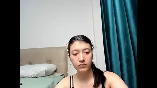 Mayachka333 on StripChat 