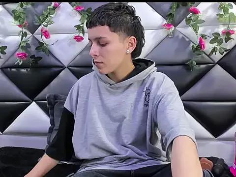 Megan_Thompson_ — 2 finger in ass