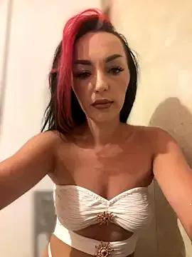 MeganFoxiy on StripChat