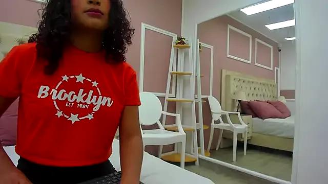 merlyaluna on StripChat