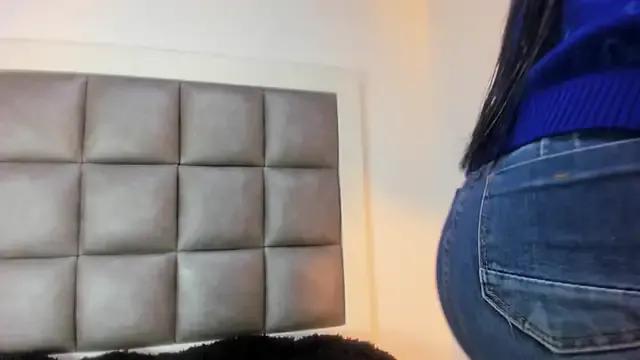 Mia_lopez__ — 40 tokns para pussy y tetas
