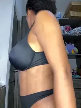 Mia_sweet80 — My bouncing tits and blowjob