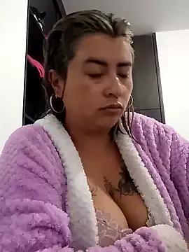 Miamelhot_ on StripChat 