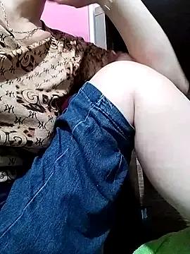 Mie610 on StripChat
