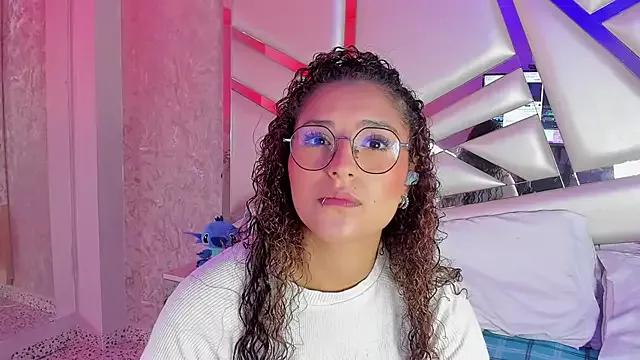Miia002 on StripChat 