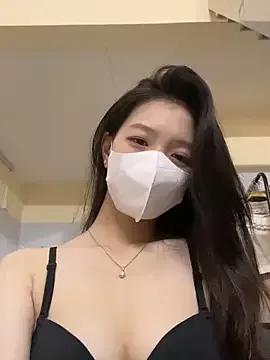Miinami on StripChat 