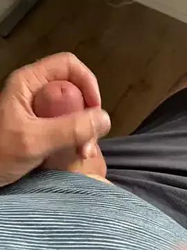 mikiss789 on StripChat 